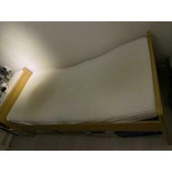 Bed met matras