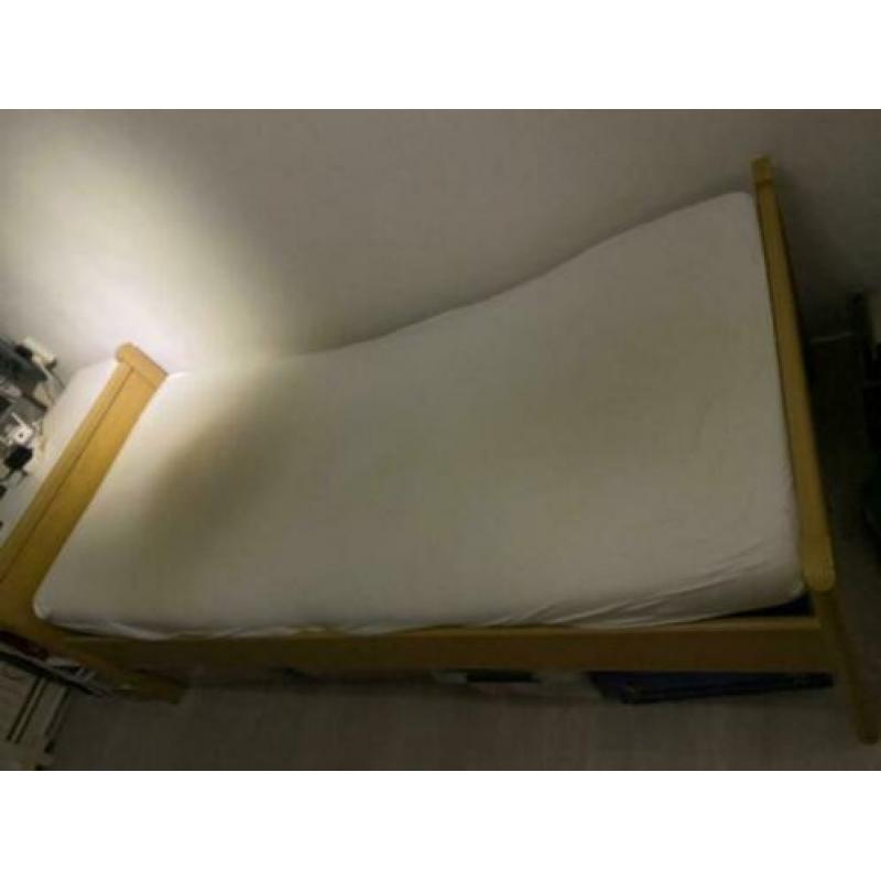 Bed met matras