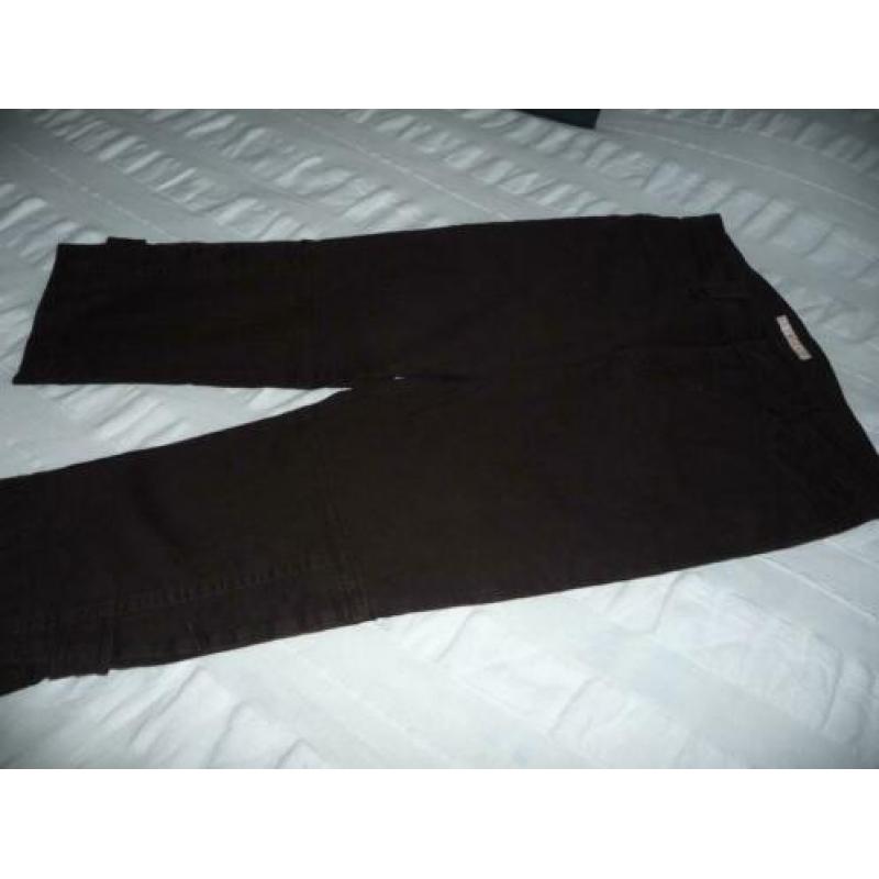 Long sjaal Brax bruine broek mt.42 + Mac bruine broek mt.44