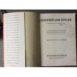 Foto boek “Jugend Um Hitler” 120 foto,s 1935