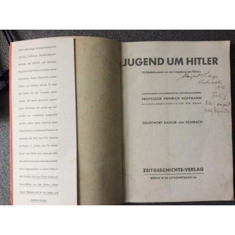Foto boek “Jugend Um Hitler” 120 foto,s 1935