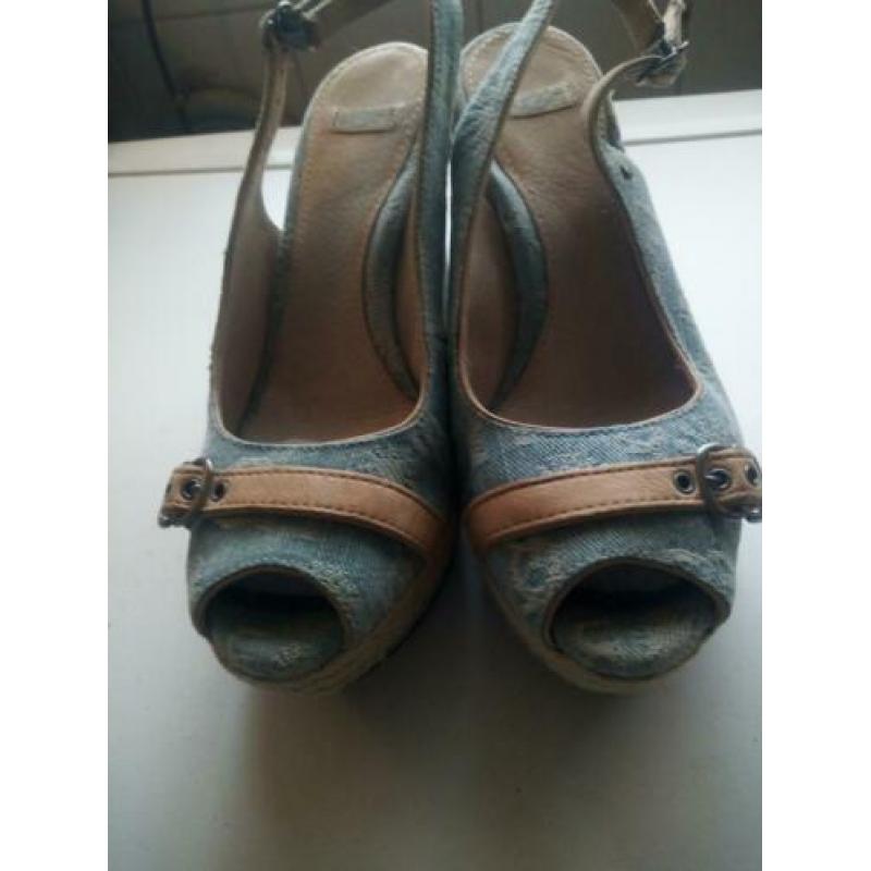 Uggs met sleehak. Ibiza Boho