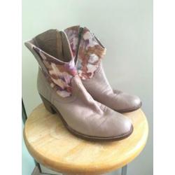 Vero Cuoro Lazamani 39 lage hakjes bont apart leer suede
