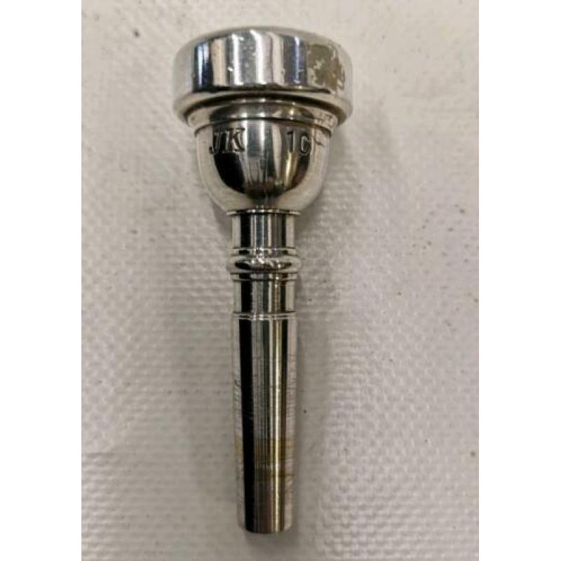 Vintage mondstukken Connstellation, Cornet, Marcinkiewicz