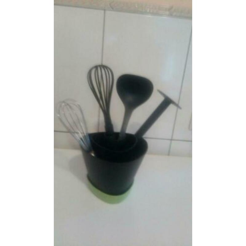 002 Tupperware Lepelbus