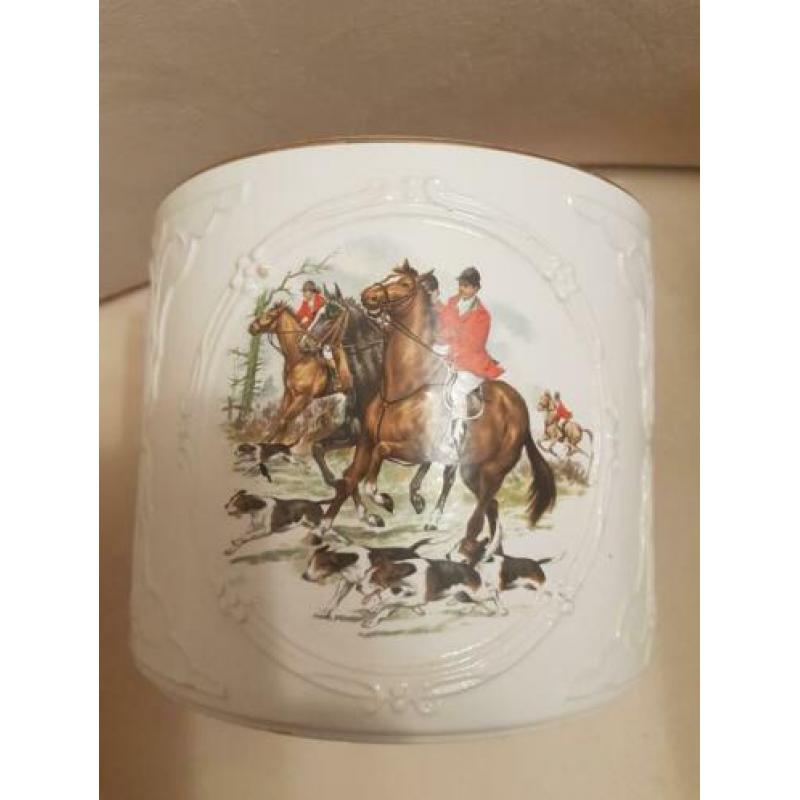 frankton c.v tegelen bloempot met paarden