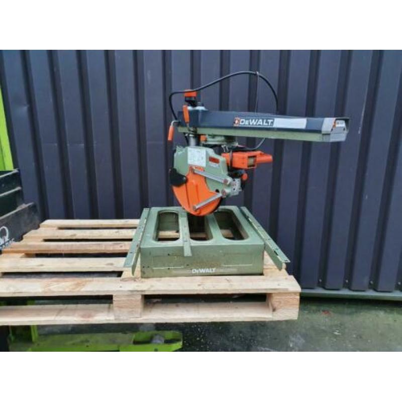 Dewalt DW 1251Radiaalarmzaag / Afkortzaag