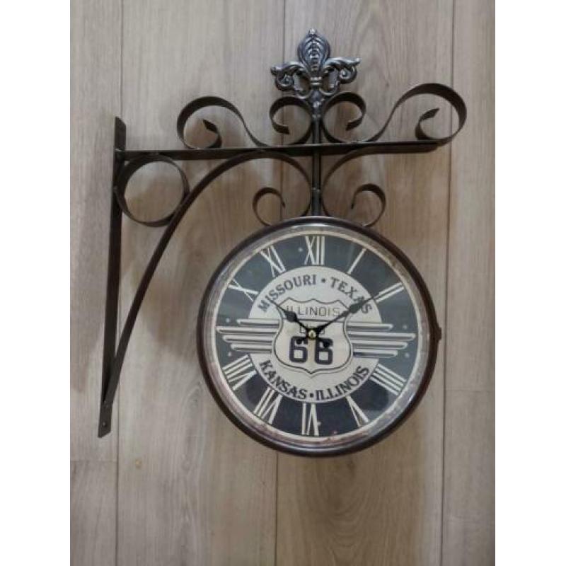 Route 66 station klok