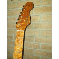 Fender Stratocaster Artisan