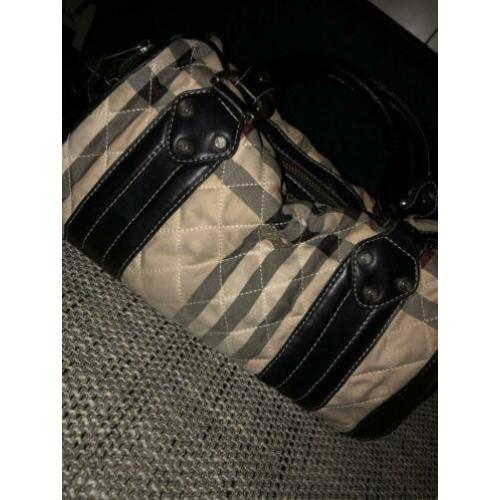Look a like burberry tas!