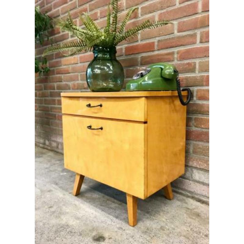 Vintage kastje jaren 60/70 retro design berken nachtkastjes