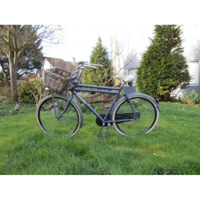 Ter overname: Transportfiets met mand