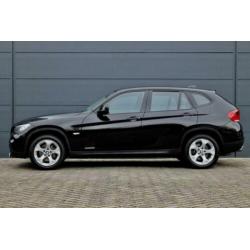 BMW X1 xDrive20i Business (NAVIGATIE, CLIMA, PDC, LM VELGEN,