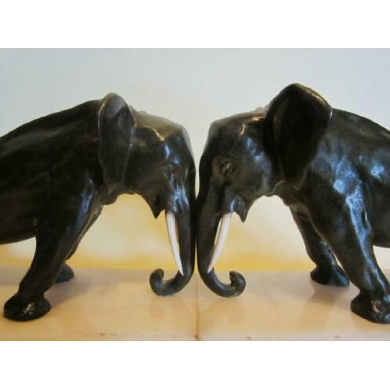 Art deco bronzen boekensteunen olifanten Oscar Waldmann