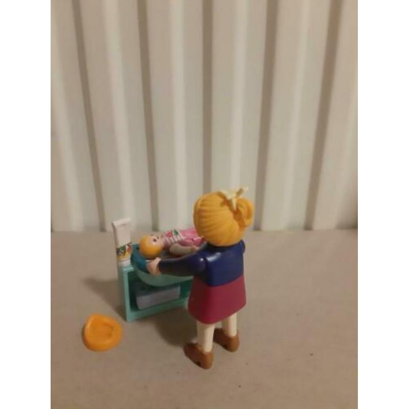 Playmobil mama met luiertafel 5368