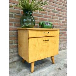 Vintage kastje jaren 60/70 retro design berken nachtkastjes