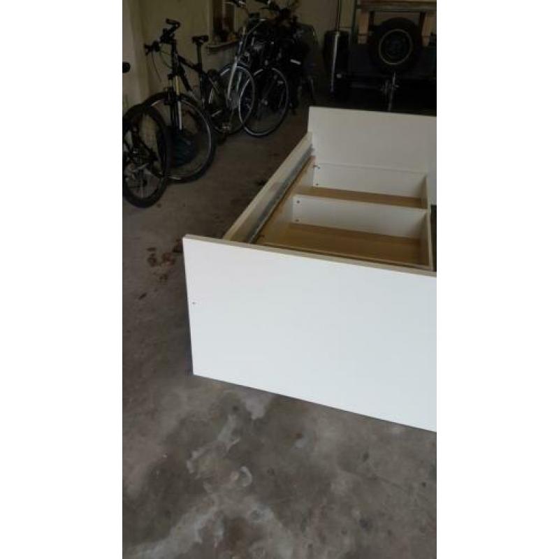 eenpersoonsbed 90 x 200