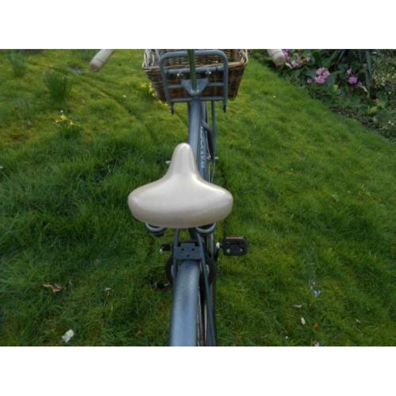 Ter overname: Transportfiets met mand