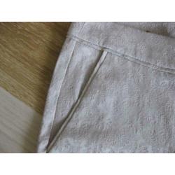 Twee nieuwe Wallis pantalons, maat 38. Per stuk € 10,00