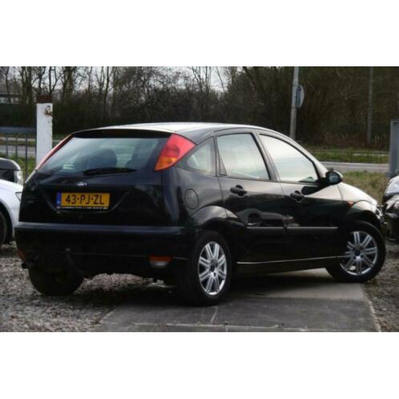 Ford Focus 1.6-16V Futura BJ2004 5DRS NAP/LEER/CLIMA/1JR APK
