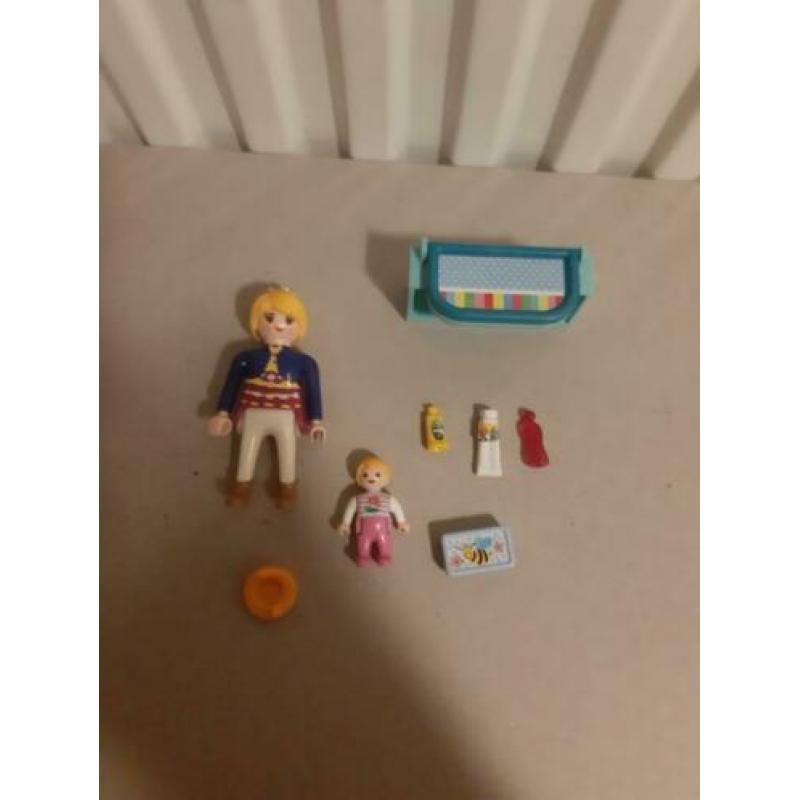 Playmobil mama met luiertafel 5368