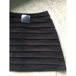 ZGAN Nikkie minirok fake suede maat 34