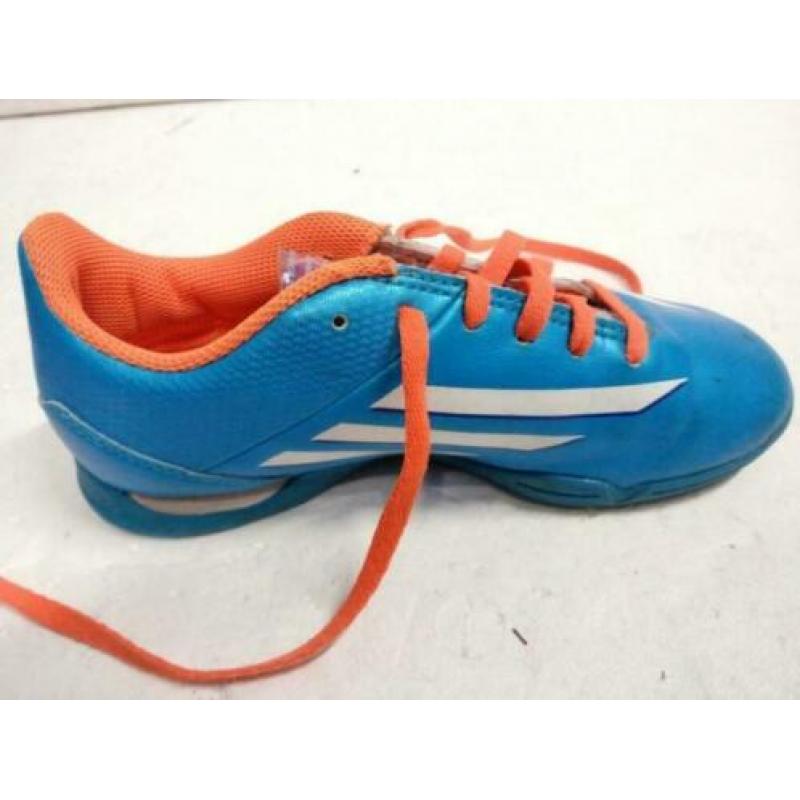 Adidas F10 zaalvoetbal schoenen maat 32