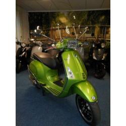 vespa sprint snor scooter 349km!! i-get injectie 2019