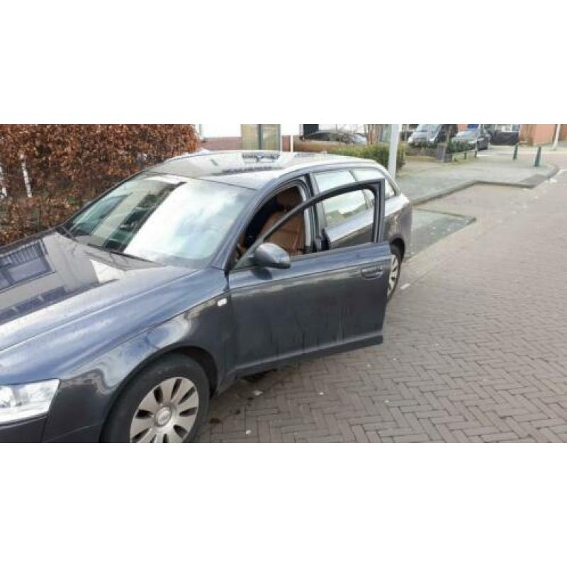 Audi A6 2.4 V6 130KW Multitronic Avant AUT 2005 Grijs
