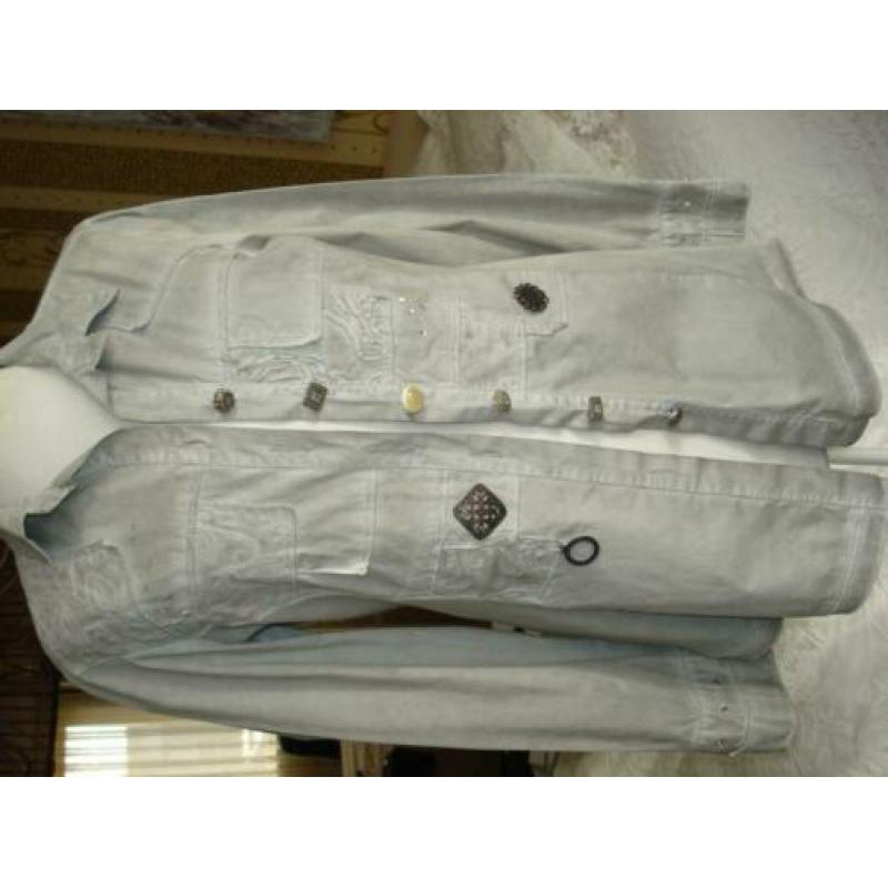 Taupe kleurige blouse mt S van Elly aangeboden
