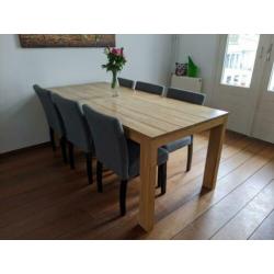 Eetkamer Tafel en 6 Stoelen / Dining Table and 6 Chairs