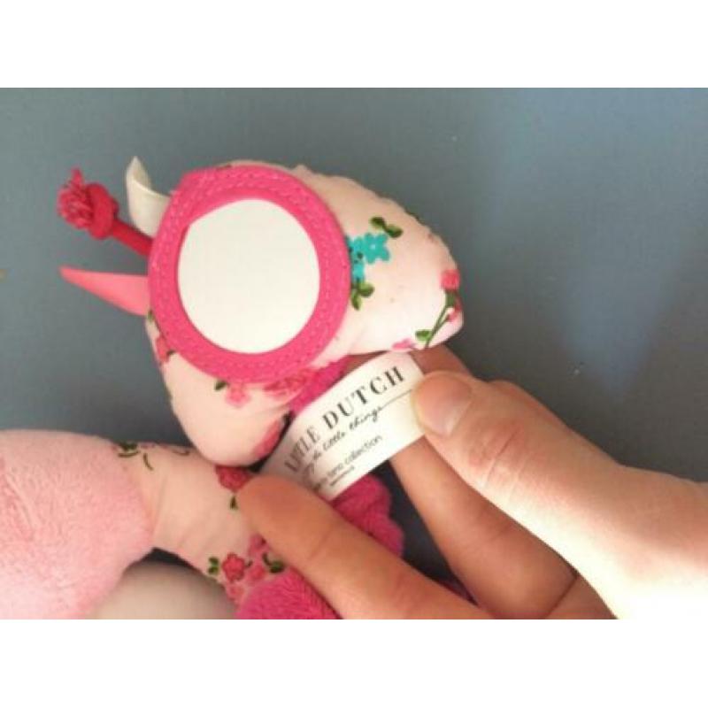 Little Dutch boxspiraal en rammelaar roze
