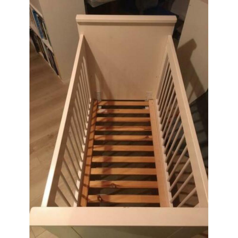 Babybedje 60x120 (Verrijdbaar)