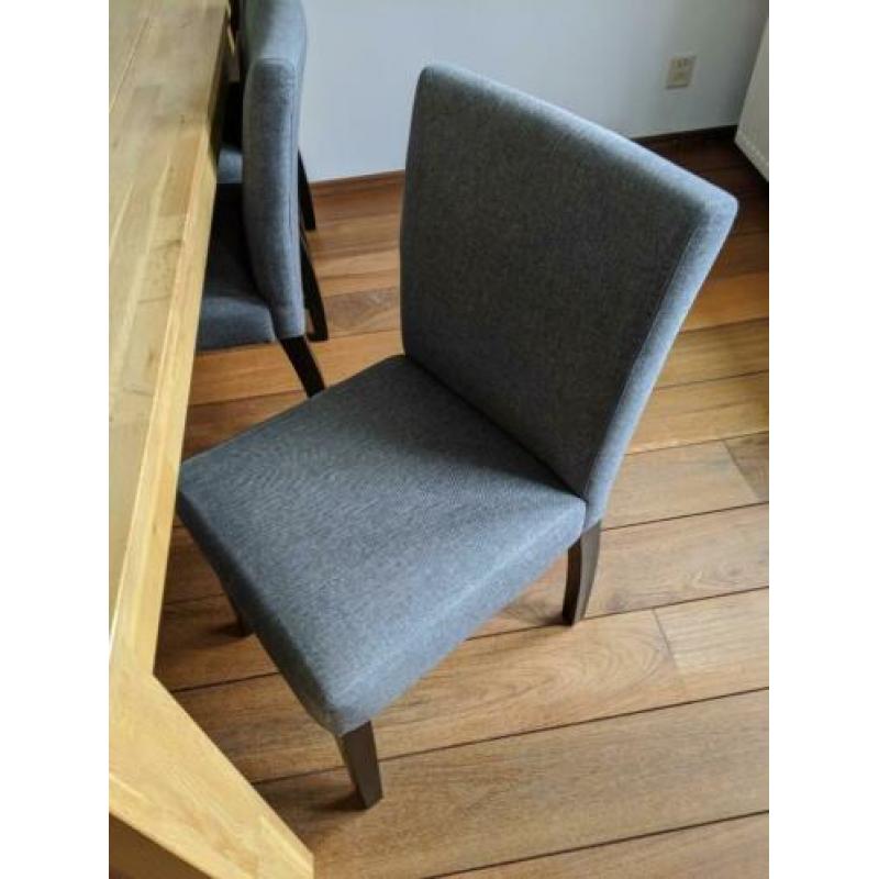 Eetkamer Tafel en 6 Stoelen / Dining Table and 6 Chairs