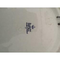 Delf blauw 40 cm €20 per stuk.