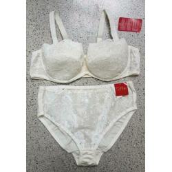 Ulla Dessous- set BH 110B + Slip 46 - NIEUW + label