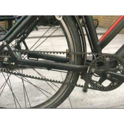 Union LITE black and red with GATES carbon belt drive system