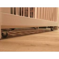 Babybedje 60x120 (Verrijdbaar)