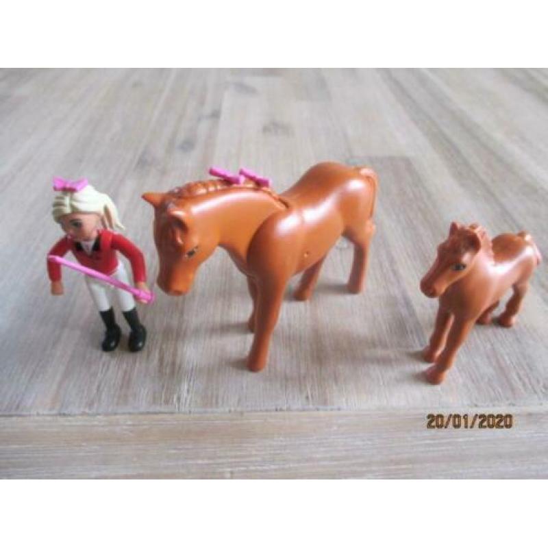Te koop : Lego Belvilla Horse Stable / nr : 7585.