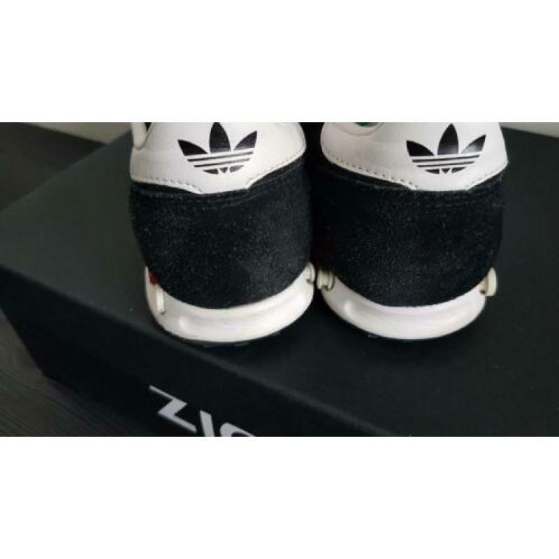 Adidas zwart