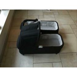2 reiswiegjes, kinderwagenbakken, merk Easywalker duo