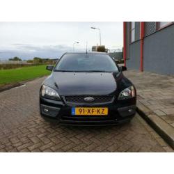 Ford Focus 1.8 TDCi2007 Zwart met NAP en met 1 jaar APK!