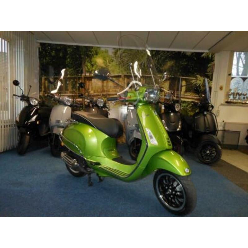 vespa sprint snor scooter 349km!! i-get injectie 2019