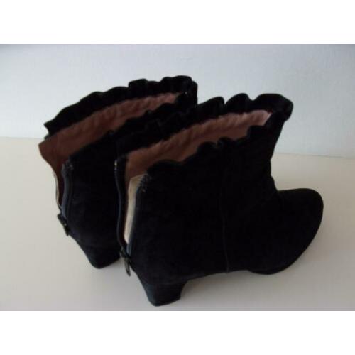 Lilian- zwart suede enkel laarsjes- made in Italy- Maat 38.5