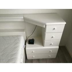 2 persoons bed 160x 200, nachtkastjes+ auping spiraal,handm