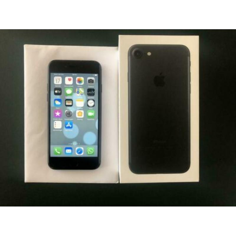 Apple iPhone 7 zwart 32 GB incl nieuwe EarPods en oplader