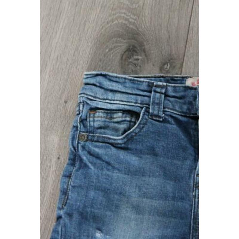Kort jongen broek RIVER ISLAND, maat 128 (IS)