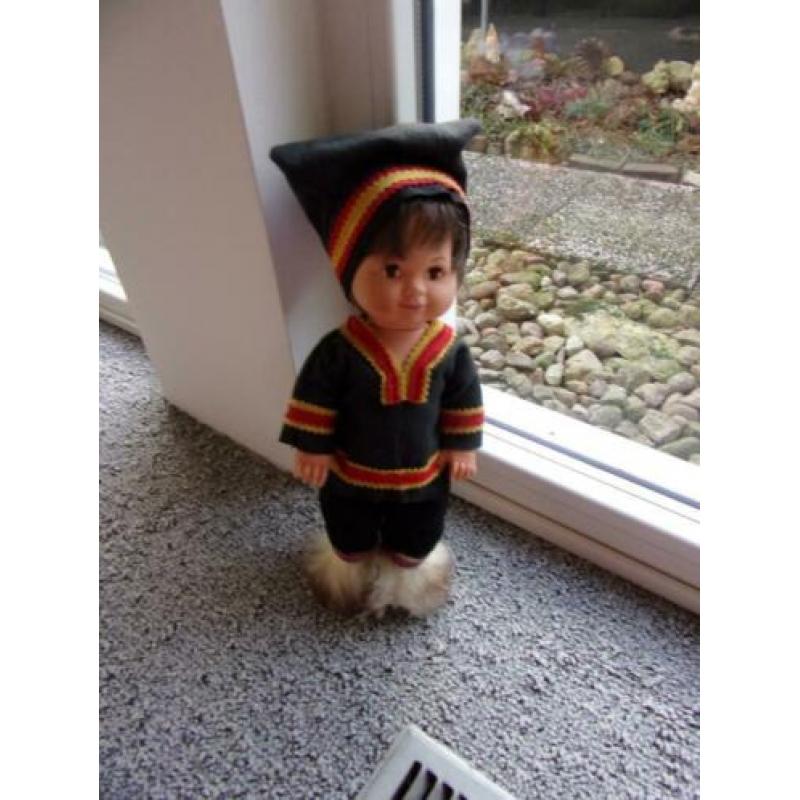 Vintage pop jaren 70 jongen 34cm/eskimo kleding+pop