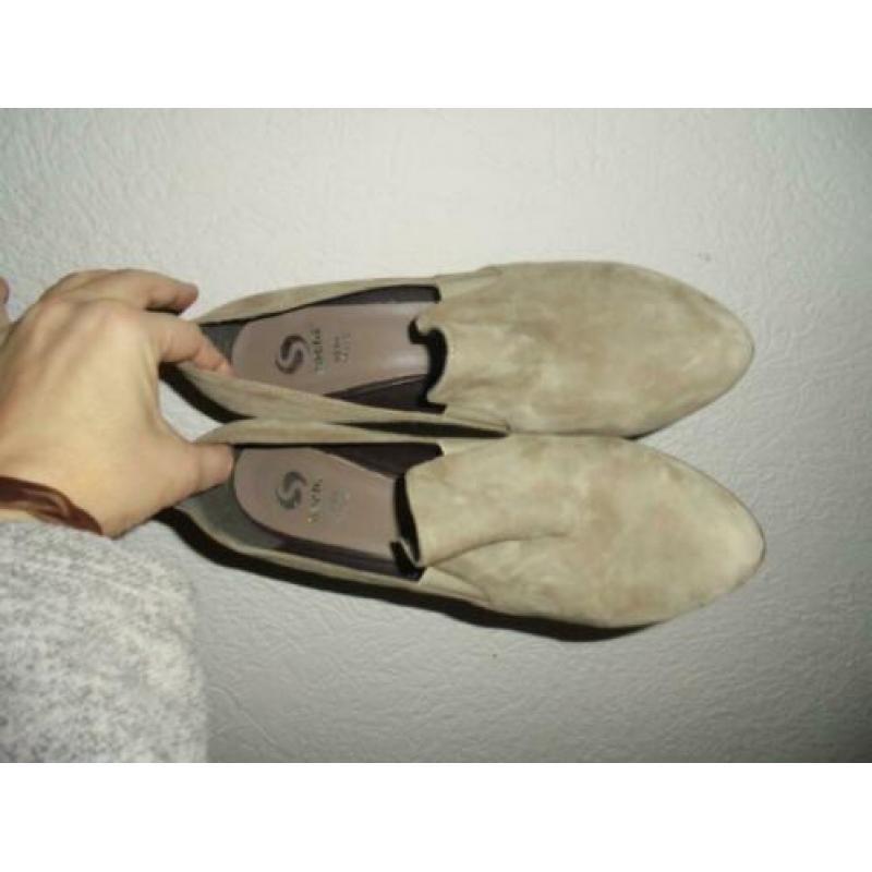P32) suede leren pumps maat 41 van sacha zgan leer binnen