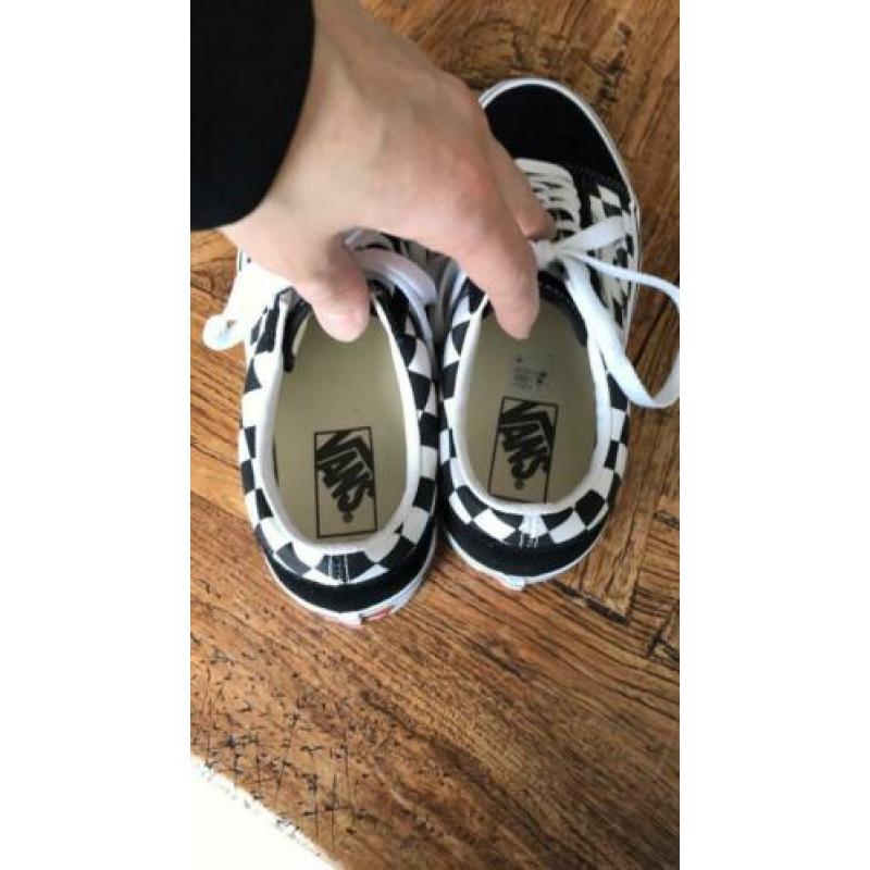 Vans Old Skool Checkerboard Platform maat 37